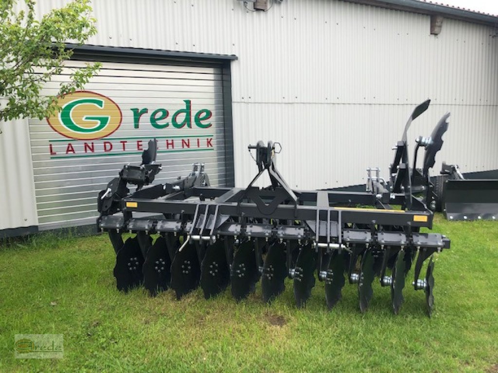 Kurzscheibenegge des Typs Agroland Titanum 300, Neumaschine in Bad Emstal (Bild 2)