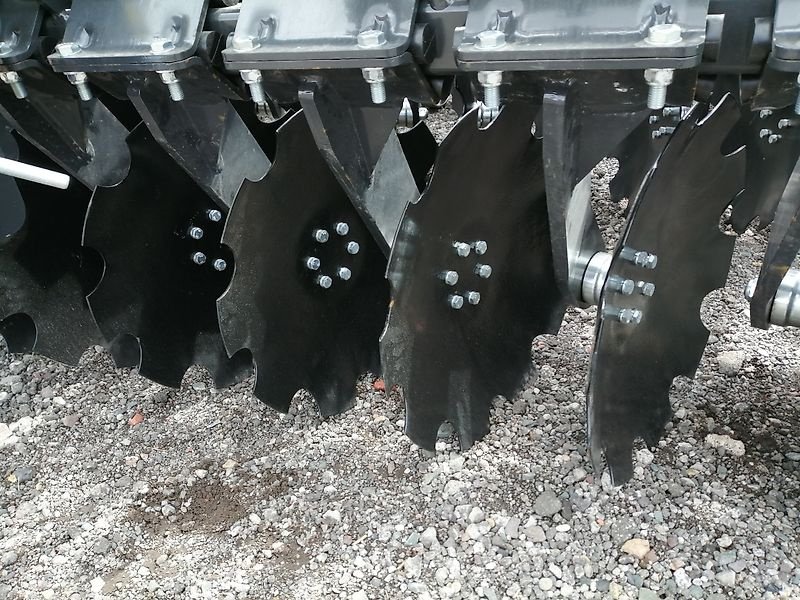 Kurzscheibenegge des Typs Agroland Titanum 500, Neumaschine in Freisen-Asweiler (Bild 3)