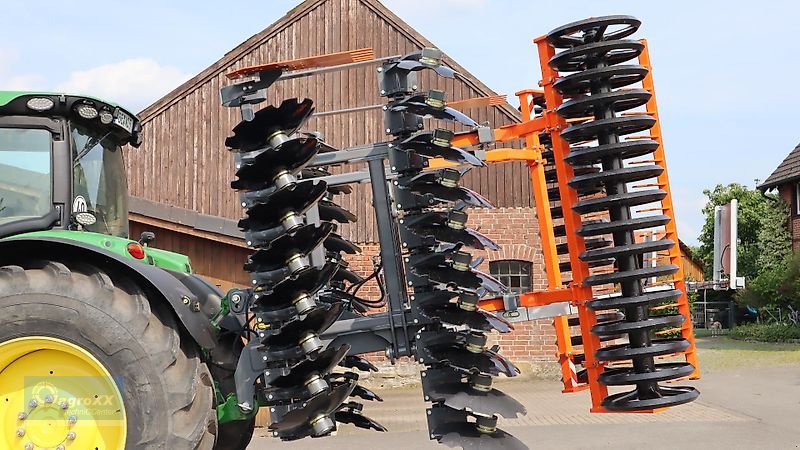 Kurzscheibenegge des Typs AgroXX AVATERRA 4.5 -Gen4- MIT DACHRING WALZE HD--, Neumaschine in Ennigerloh (Bild 20)