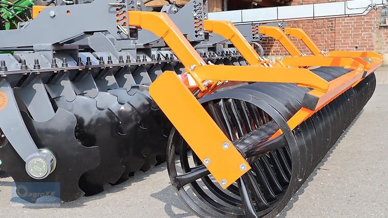 Kurzscheibenegge des Typs AgroXX AVATERRA 4.5 -Gen4- MIT DACHRING WALZE HD--, Neumaschine in Ennigerloh (Bild 10)