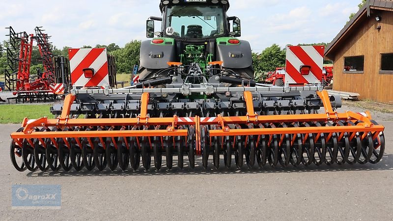Kurzscheibenegge des Typs AgroXX AVATERRA 4.5 -Gen4- MIT DACHRING WALZE HD--, Neumaschine in Ennigerloh (Bild 3)