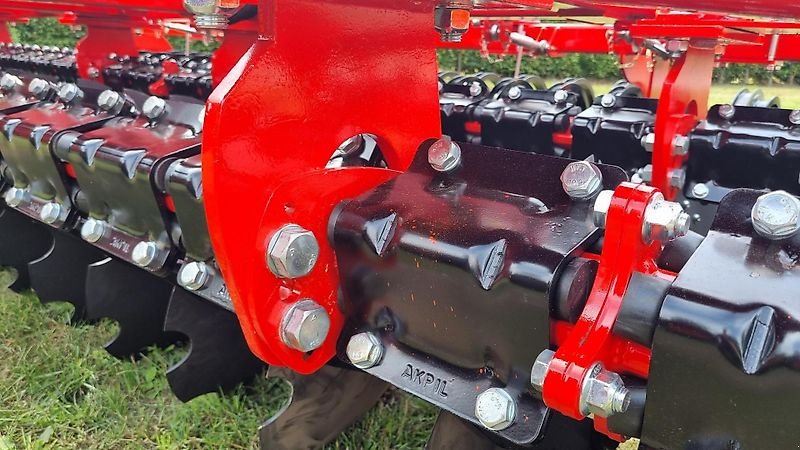 Kurzscheibenegge του τύπου Akpil Kurzscheibenegge Bison XL Fahrwerk, Neumaschine σε Stemwede (Φωτογραφία 10)