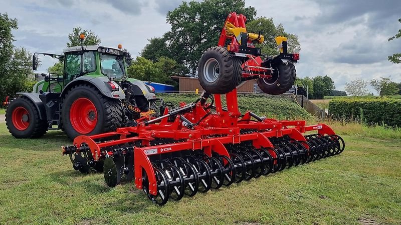 Kurzscheibenegge του τύπου Akpil Kurzscheibenegge Bison XL Fahrwerk, Neumaschine σε Stemwede (Φωτογραφία 5)