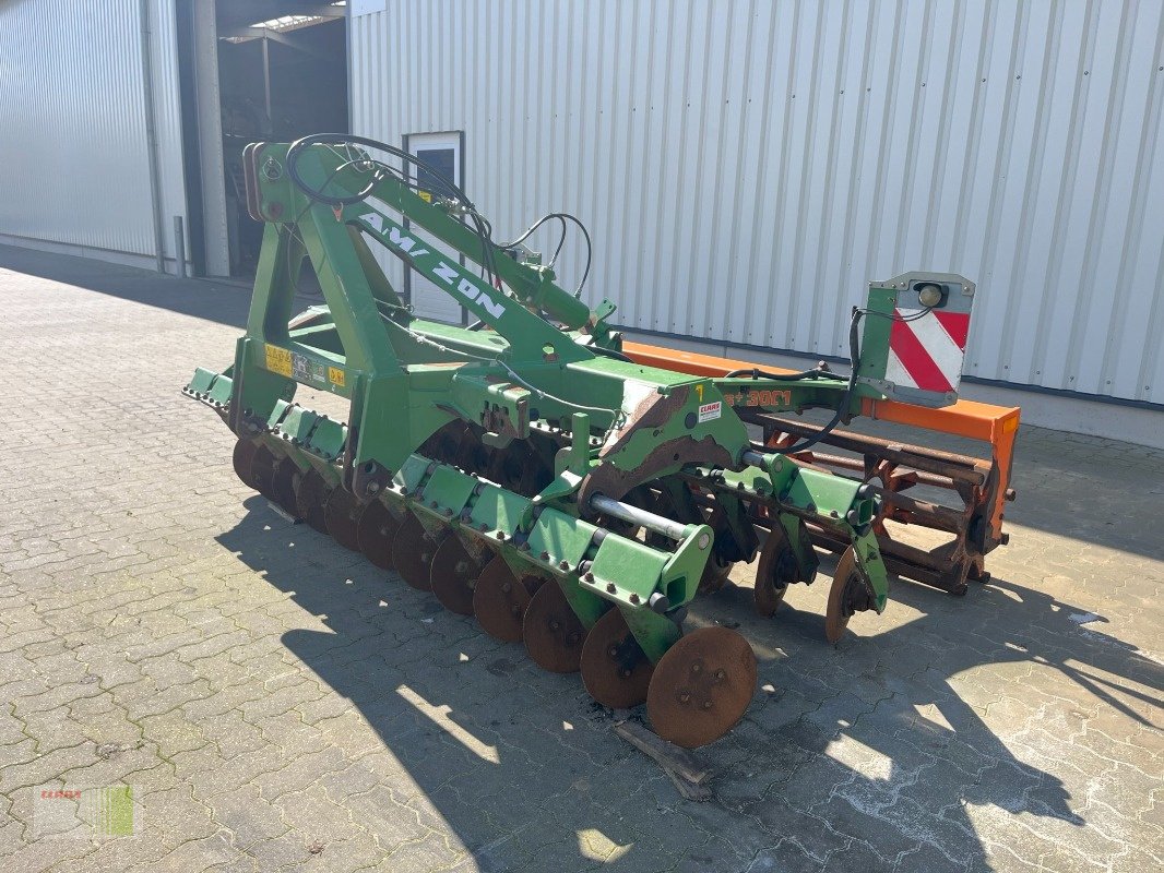 Kurzscheibenegge Türe ait Amazone CATROS+ 3001, Gebrauchtmaschine içinde Schenefeld (resim 3)
