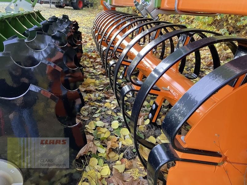 Kurzscheibenegge des Typs Amazone CATROS+ 3003 SPECIAL, Neumaschine in Gefrees (Bild 9)