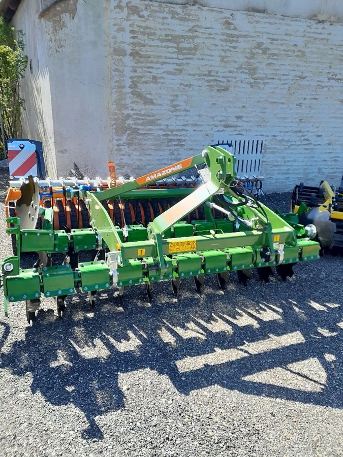 Kurzscheibenegge типа Amazone Catros+3003, Neumaschine в Kottingneusiedl (Фотография 1)