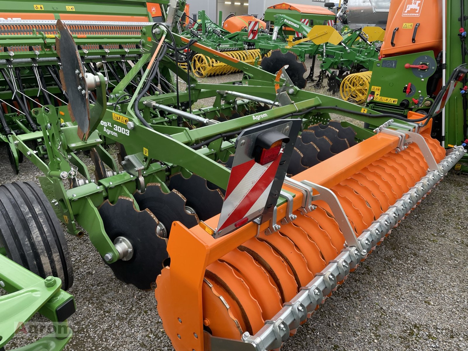 Kurzscheibenegge des Typs Amazone CatrosXL 3003, Neumaschine in Meißenheim-Kürzell (Bild 4)