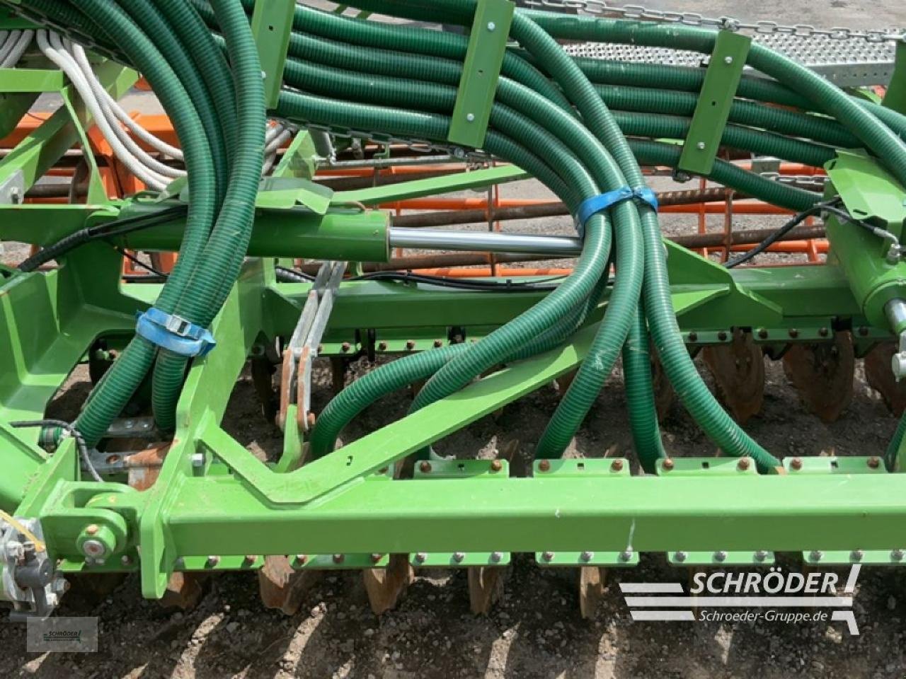 Kurzscheibenegge des Typs Amazone GÜLLESCHEIBENEGGE CATROS+ 7003-2, Gebrauchtmaschine in Friedland (Bild 9)