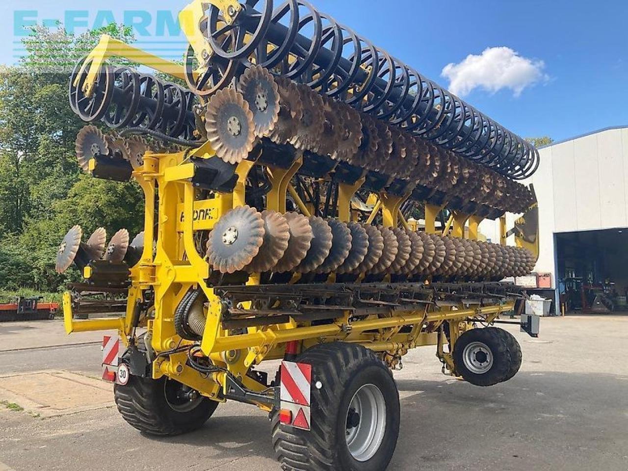 Kurzscheibenegge des Typs Bednar xe 12400 profi +alfa 800, Gebrauchtmaschine in NEUENDORF AM SPECK (Bild 2)