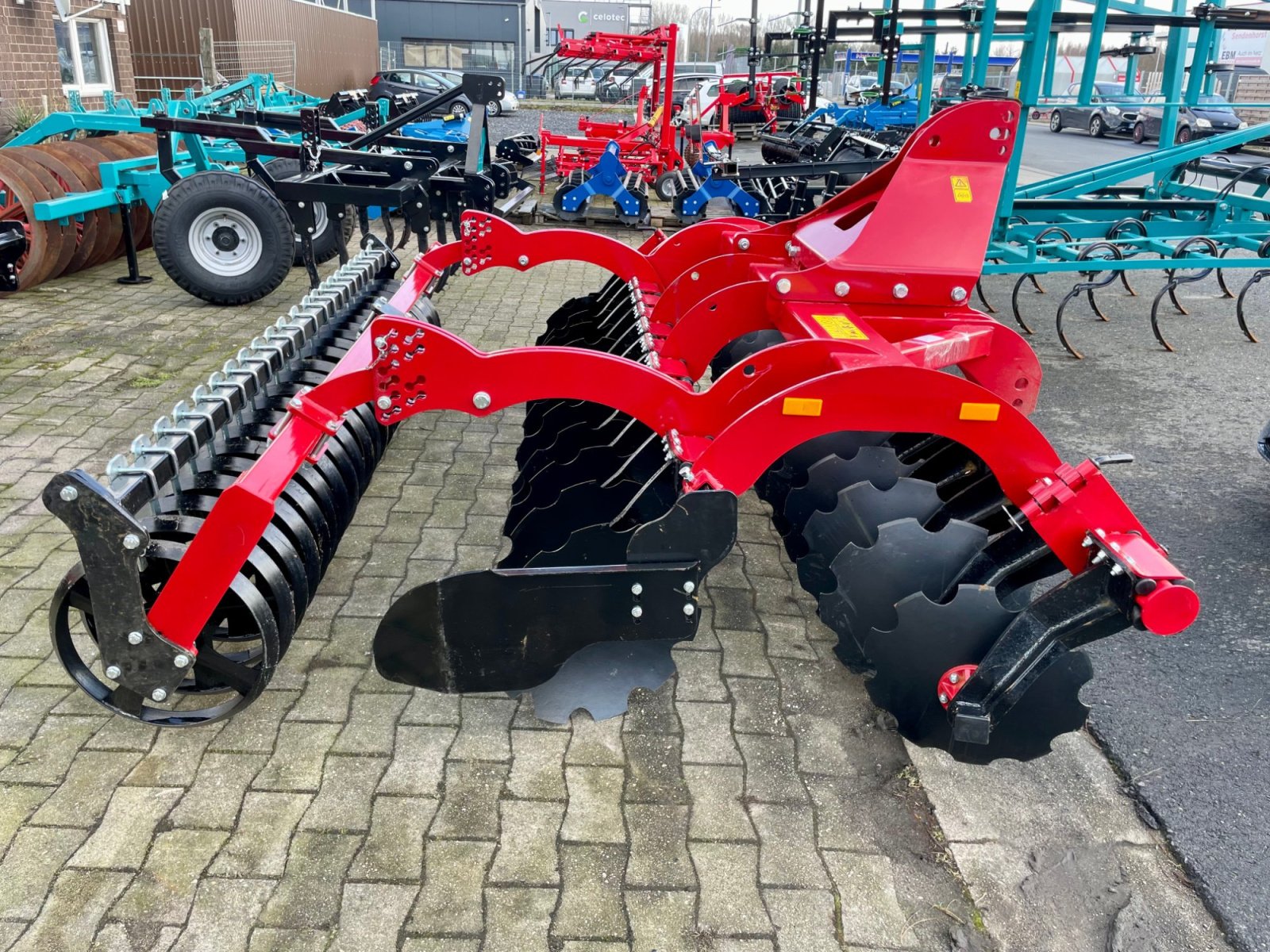 Kurzscheibenegge des Typs BM Maschinenbau Kurzscheibenegge rot zum Sonderpreis mit o. ohne Walze, Neumaschine in Sendenhorst (Bild 8)