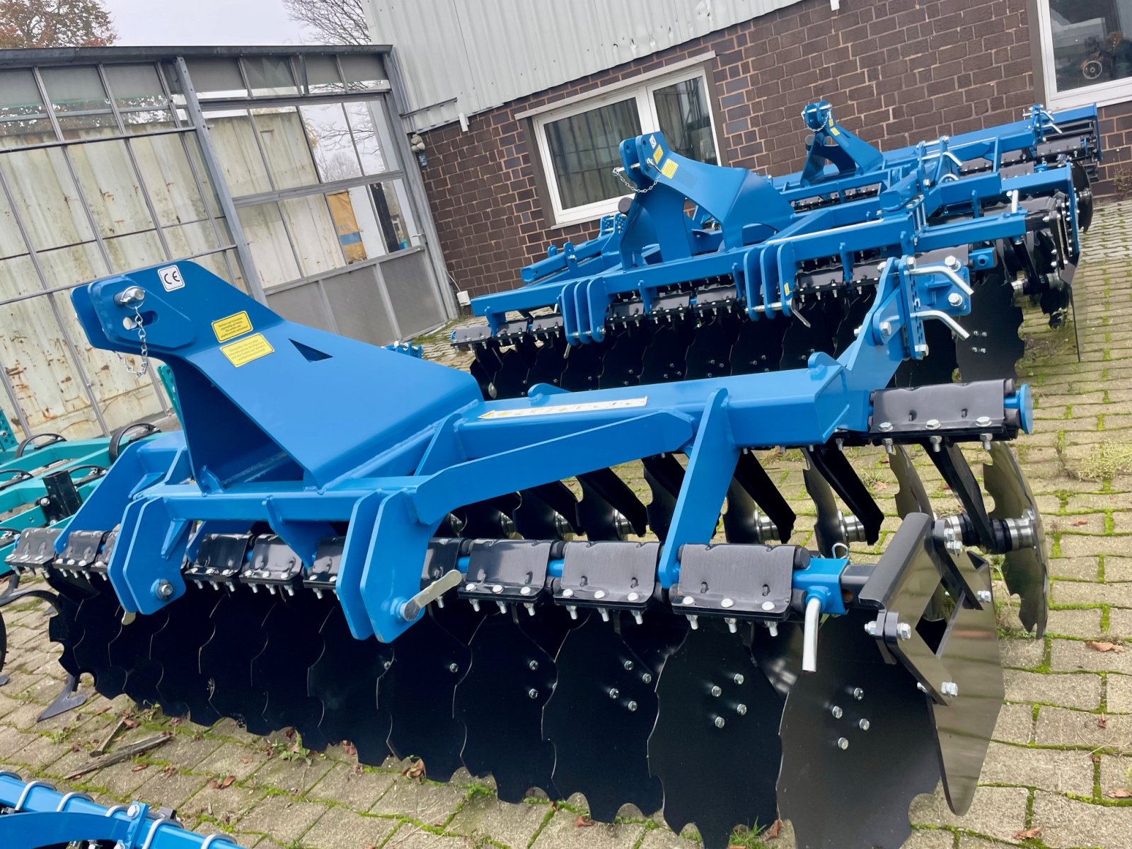 Kurzscheibenegge des Typs BM Maschinenbau Kurzscheibenegge Standart, ohne Walze zum SONDERPREIS, Neumaschine in Sendenhorst (Bild 2)