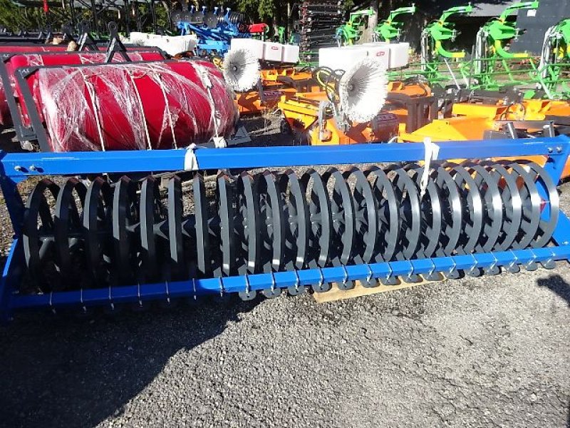 Kurzscheibenegge del tipo H-L-M RX 3. 0   Kurzscheibenegge 3 Meter mit V Ringwalze, Neumaschine In Neureichenau (Immagine 20)