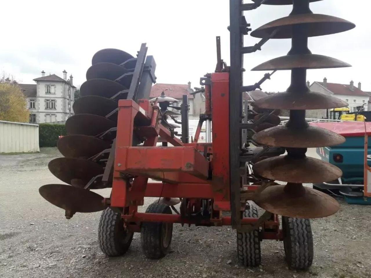 Kurzscheibenegge типа Jean de Bru 36 disques, Gebrauchtmaschine в CHAUVONCOURT (Фотография 3)