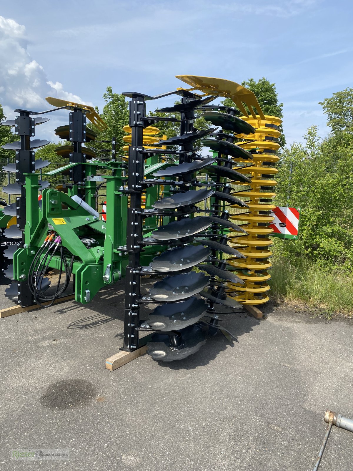 Kurzscheibenegge Türe ait Kerner Helix H 450, Frühbezug 8 % Sonderrabatt, Neumaschine içinde Nördlingen (resim 2)