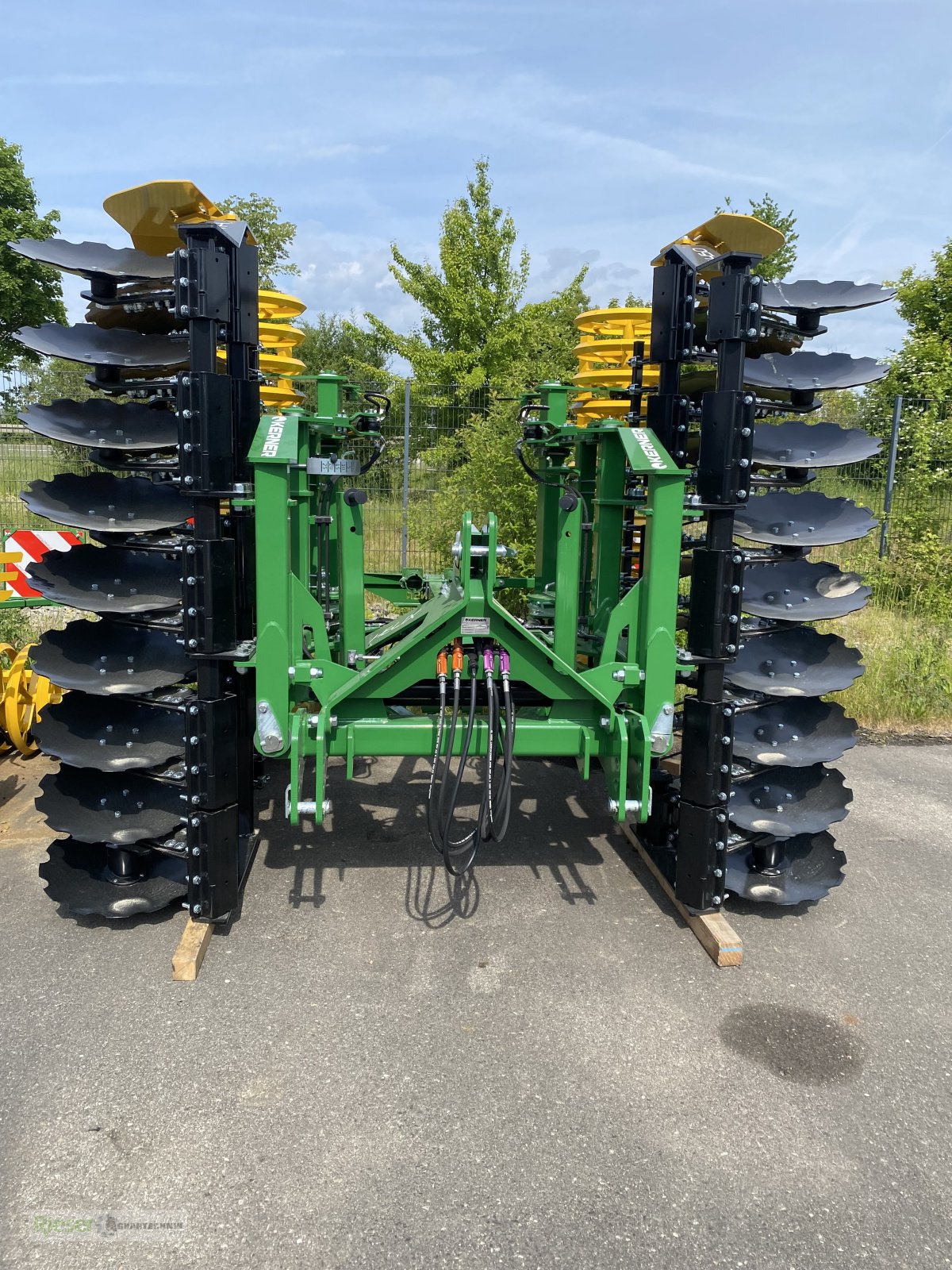 Kurzscheibenegge Türe ait Kerner Helix H 450, Frühbezug 8 % Sonderrabatt, Neumaschine içinde Nördlingen (resim 3)