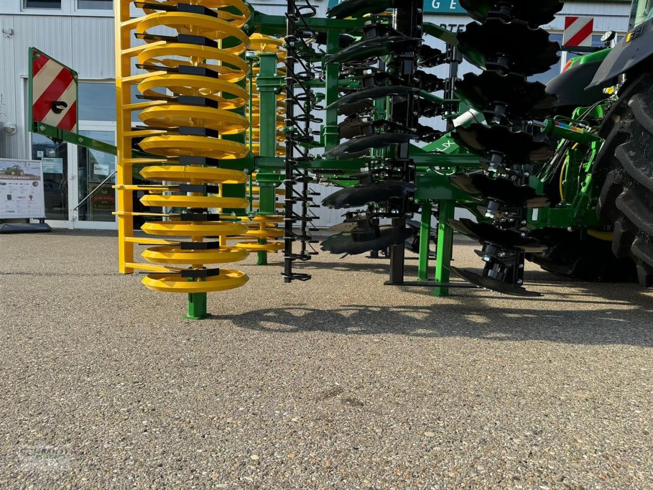 Kurzscheibenegge typu Kerner Helix H450, Neumaschine v Herbrechtingen (Obrázek 3)