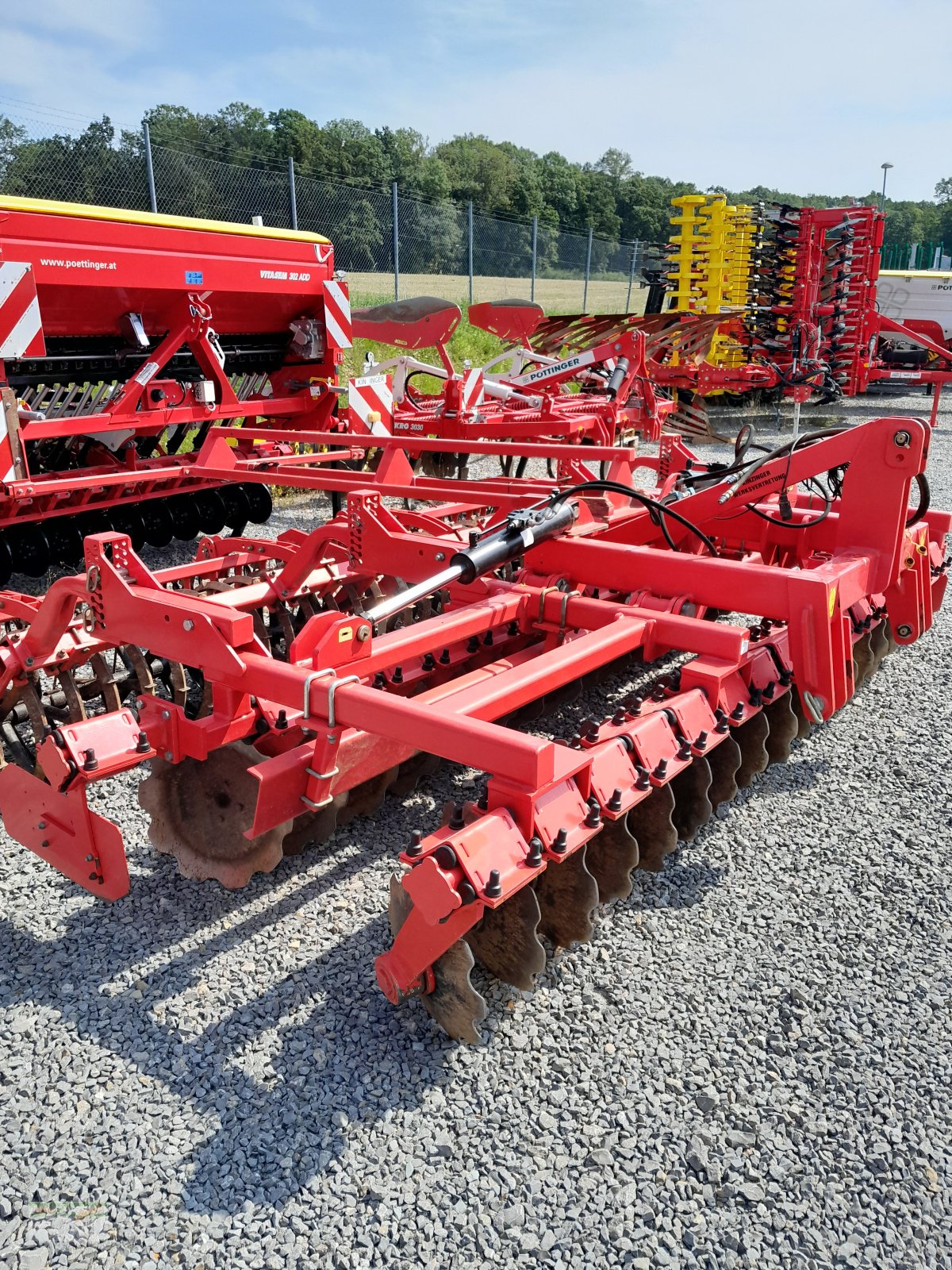 Kurzscheibenegge Türe ait Kinzinger Scheibenegge, Gebrauchtmaschine içinde Ingelfingen-Stachenhausen (resim 1)