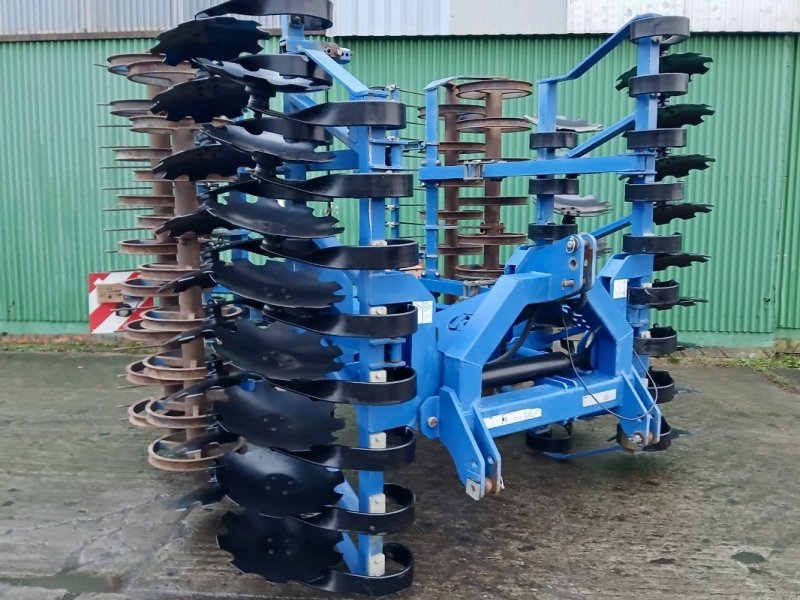 Kurzscheibenegge des Typs Köckerling Rebell 410 Classic - SCHEIBEN + LAGER NEU, Gebrauchtmaschine in Liebenwalde (Bild 1)