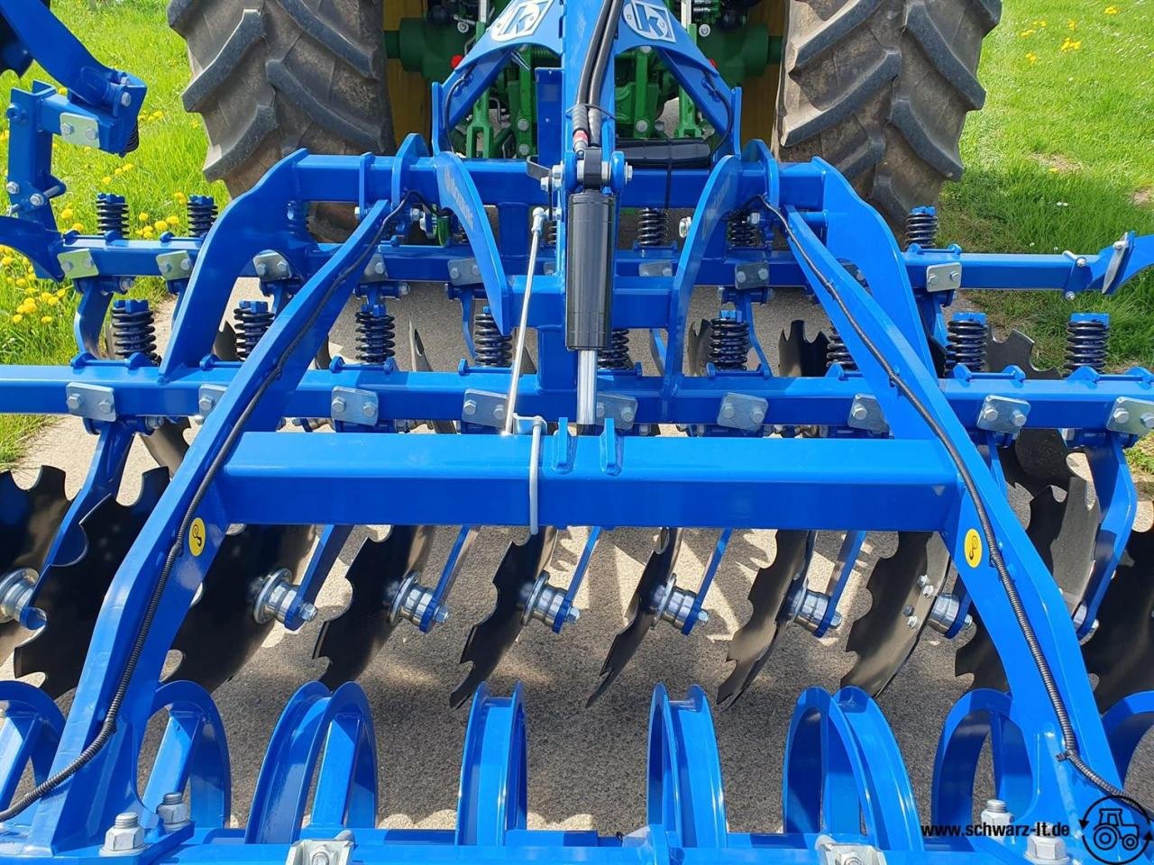 Kurzscheibenegge des Typs Köckerling Rebell classic 300 2.0, Neumaschine in Aspach (Bild 10)