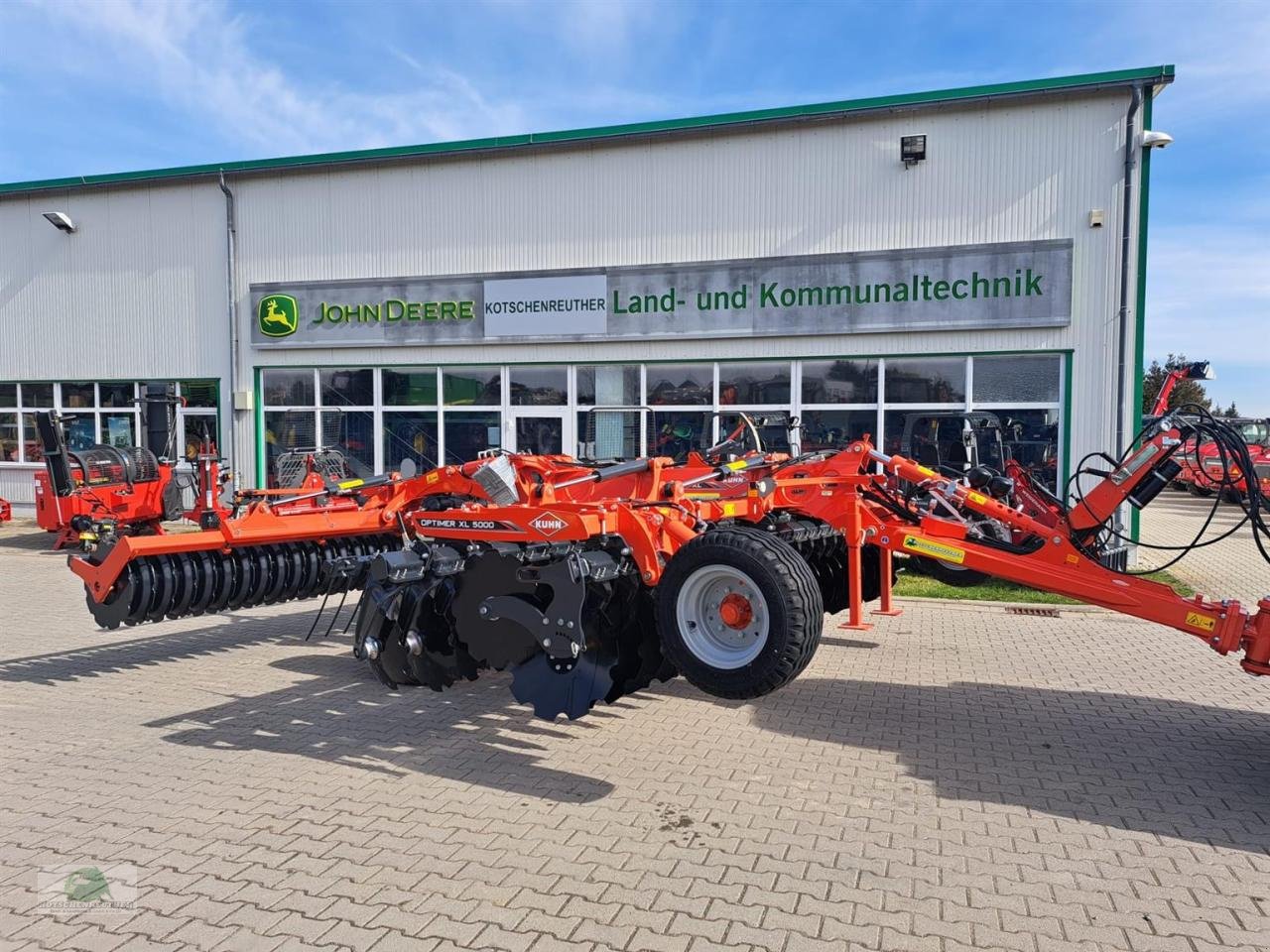 Kurzscheibenegge Türe ait Kuhn Optimer XL 5000, Neumaschine içinde Münchberg (resim 11)