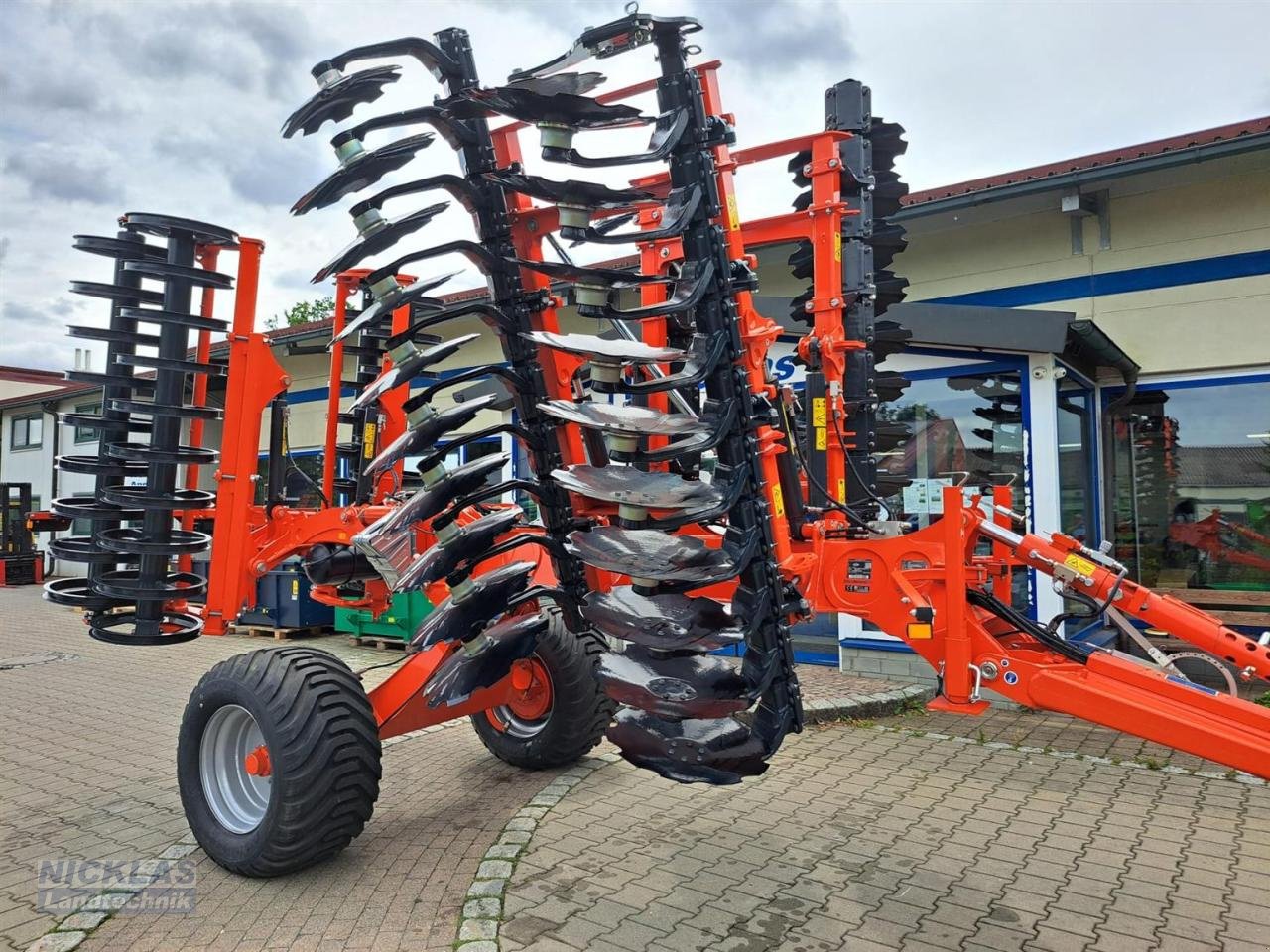 Kurzscheibenegge des Typs Kuhn Optimer XL 5000, Neumaschine in Schirradorf (Bild 8)