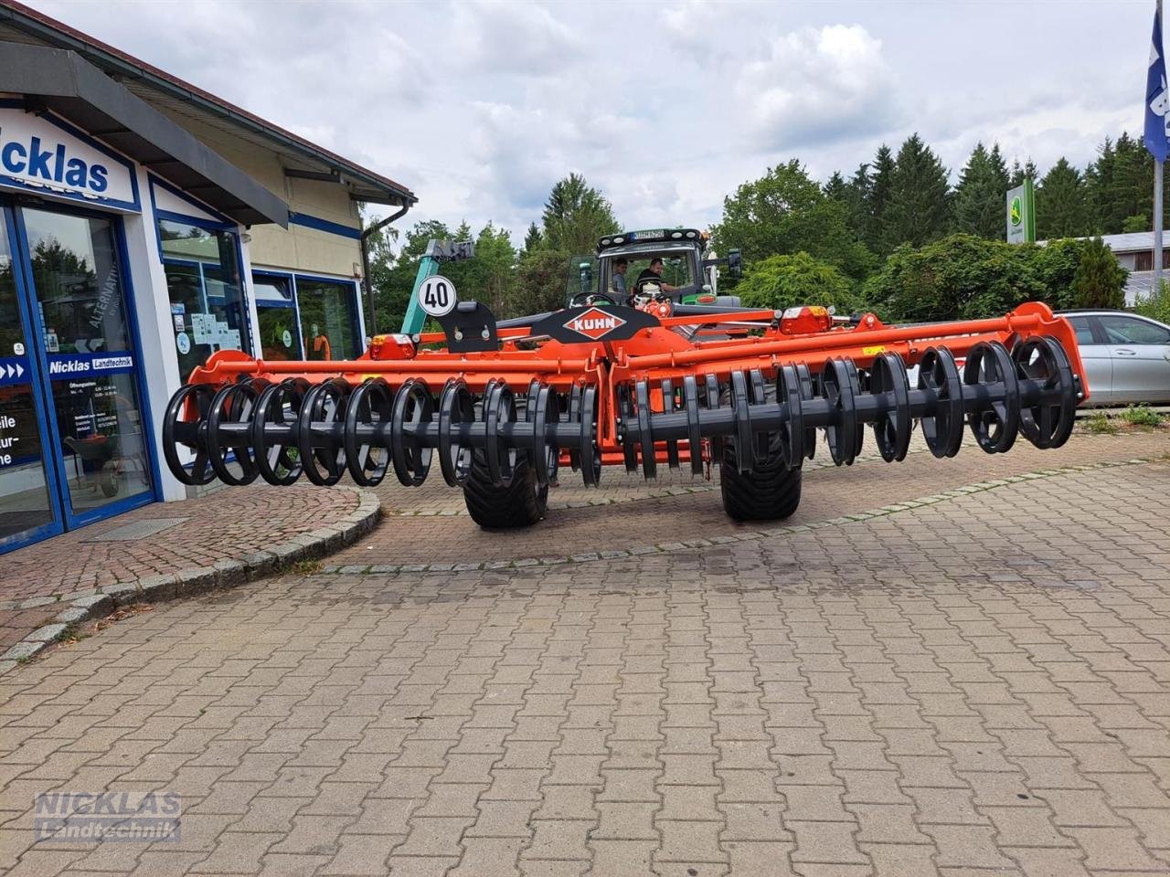 Kurzscheibenegge des Typs Kuhn Optimer XL 5000, Neumaschine in Schirradorf (Bild 9)