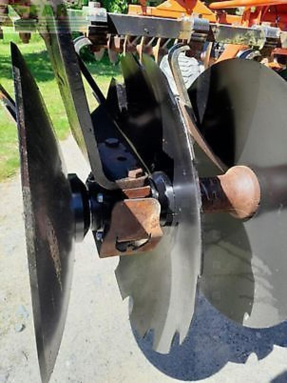 Kurzscheibenegge du type Kuhn xm32, Gebrauchtmaschine en MONFERRAN (Photo 2)