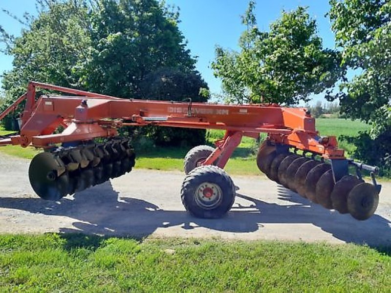 Kurzscheibenegge des Typs Kuhn XM32, Gebrauchtmaschine in PEYROLE (Bild 4)