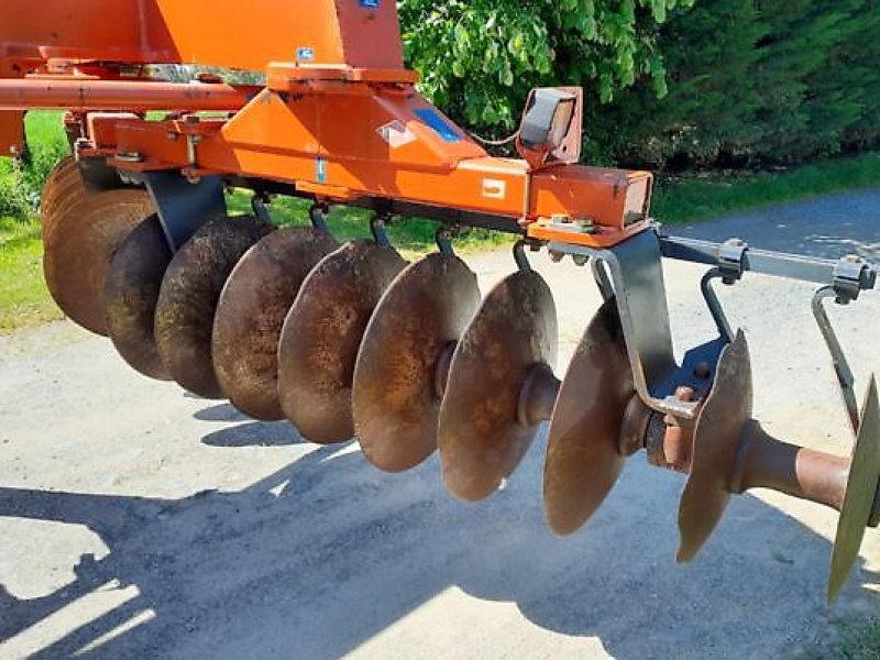 Kurzscheibenegge des Typs Kuhn XM32, Gebrauchtmaschine in PEYROLE (Bild 3)