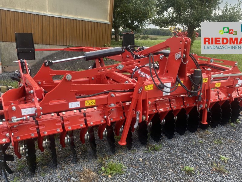 Kurzscheibenegge des Typs Kverneland Qualidisc Pro, Neumaschine in Gemünden (Bild 1)