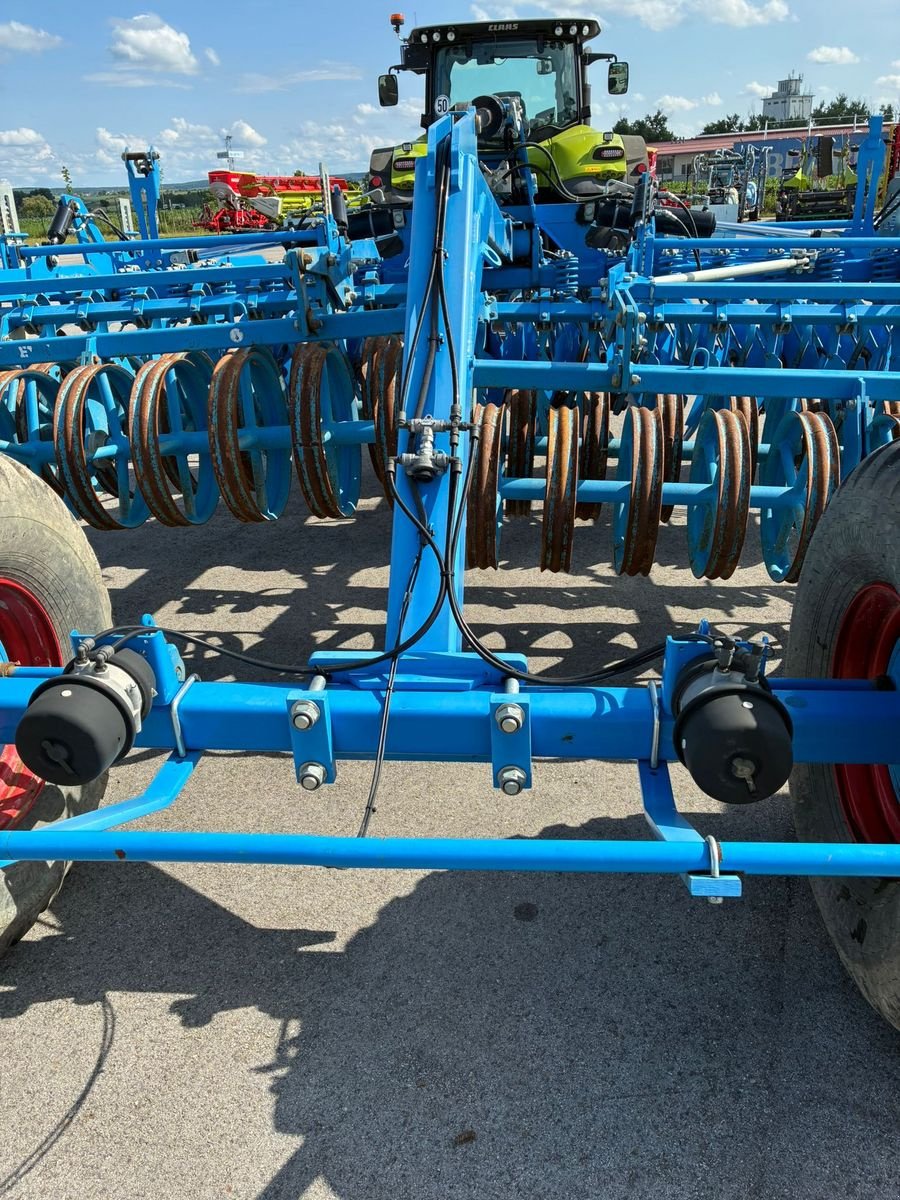 Kurzscheibenegge des Typs Lemken Rubin 10 500 KUA, Vorführmaschine in Grund (Bild 9)