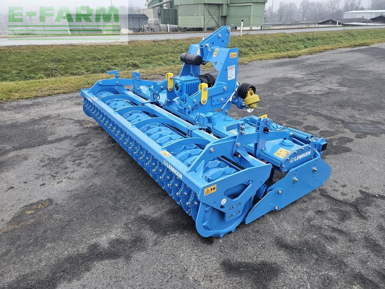 Kurzscheibenegge des Typs Lemken zirkon emr 300, Gebrauchtmaschine in ILZ (Bild 5)