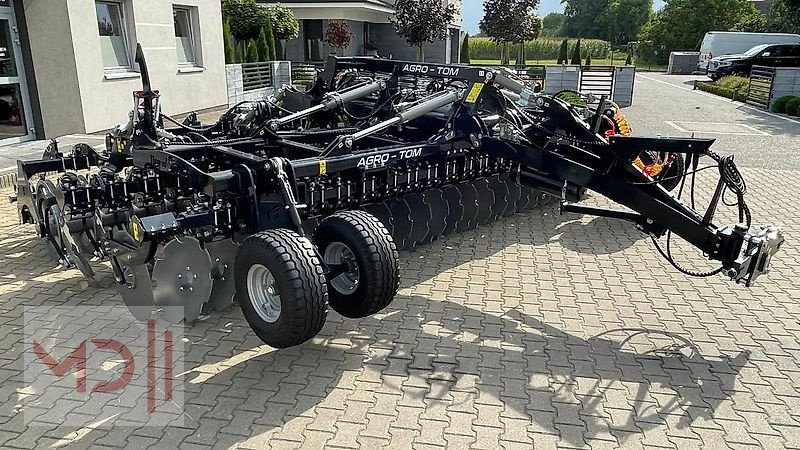 Kurzscheibenegge des Typs MD Landmaschinen AGT schwere Scheibenegge GTH XL 4,0 - 6,0m, Neumaschine in Zeven (Bild 1)