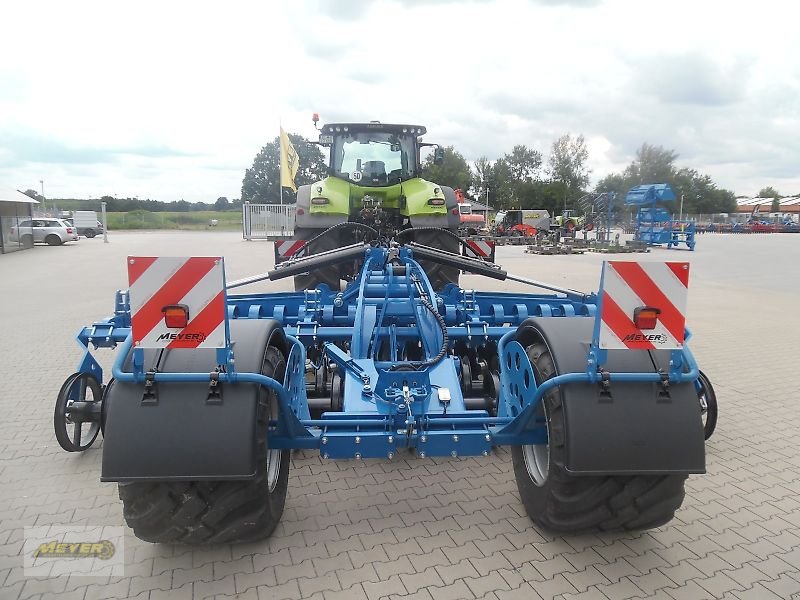 Kurzscheibenegge des Typs Meyer Agrartechnik Meyer KSE 5000 F Doppel U-Walze, Neumaschine in Andervenne (Bild 4)