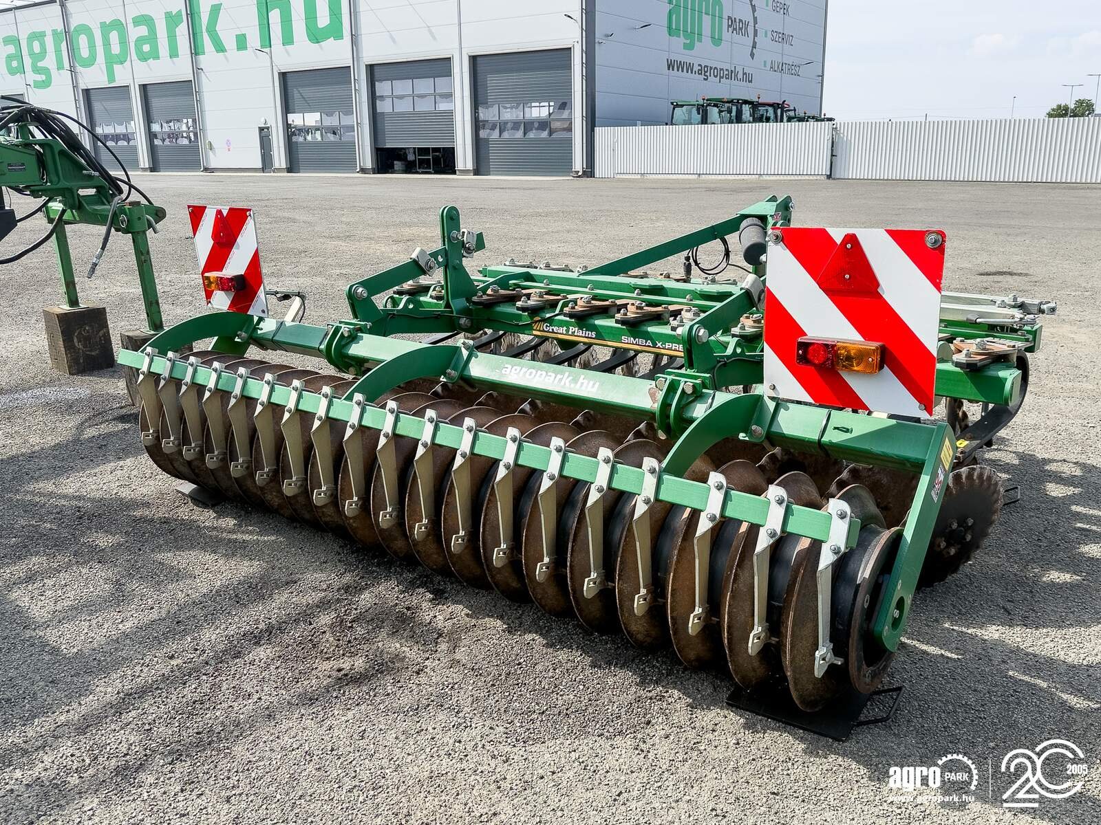 Kurzscheibenegge des Typs Simba X-Press 3.0 3 m short disc, with 22 discs, with DD600 roller, Gebrauchtmaschine in Csengele (Bild 3)