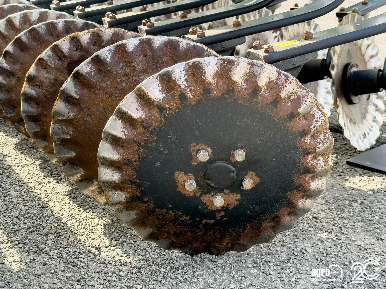 Kurzscheibenegge des Typs Simba X-Press 3.0 3 m short disc, with 22 discs, with DD600 roller, Gebrauchtmaschine in Csengele (Bild 22)