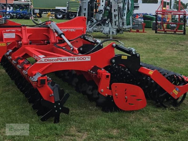Kurzscheibenegge of the type Siptec DiscoPlus MR 500, Neumaschine in Donnersdorf (Picture 1)