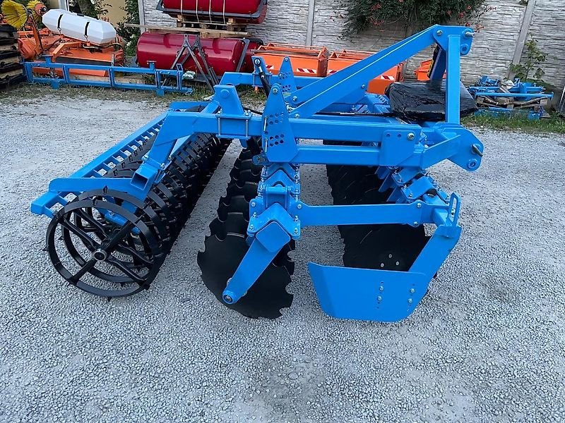 Kurzscheibenegge des Typs SVD Kurzscheibenegge 3 Meter - mit Dachringwalze, Neumaschine in Neureichenau (Bild 2)