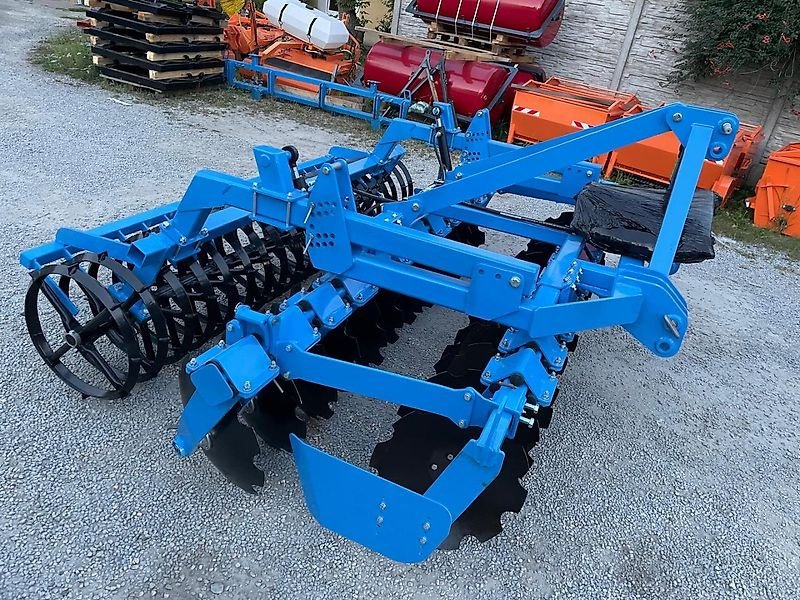 Kurzscheibenegge des Typs SVD Kurzscheibenegge 3 Meter - mit Dachringwalze, Neumaschine in Neureichenau (Bild 1)