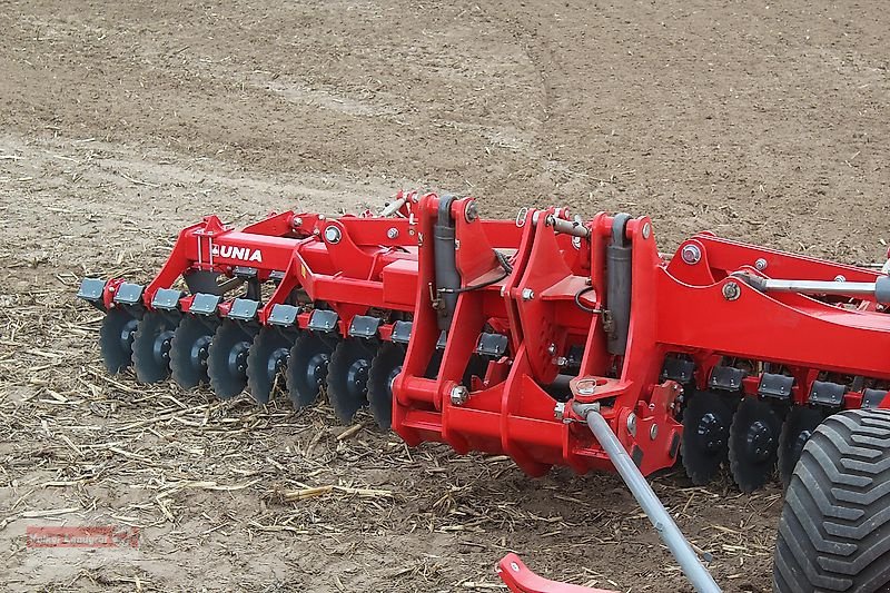 Kurzscheibenegge du type Unia Ares XL 12 H Kurzscheibenegge 12 m, Neumaschine en Ostheim/Rhön (Photo 17)