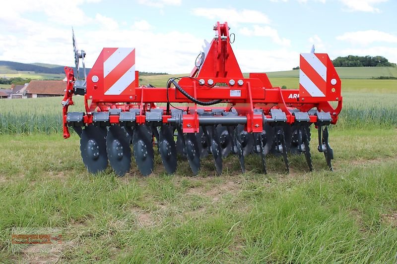 Kurzscheibenegge des Typs Unia Ares XL 3 Kurzscheibenegge Rohrstabwalze 3 m, Neumaschine in Ostheim/Rhön (Bild 5)