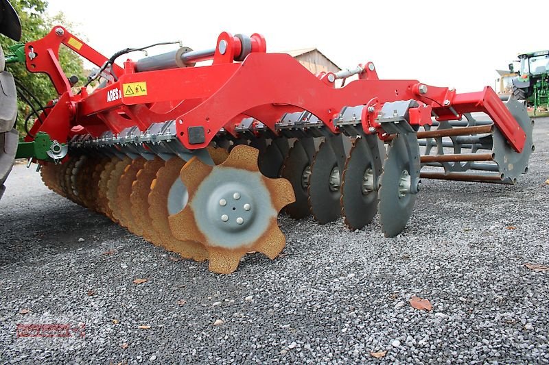 Kurzscheibenegge des Typs Unia Ares XL 4,5 Kurzscheibenegge 4,5 m Rohrstabwalze, Vorführmaschine in Ostheim/Rhön (Bild 13)