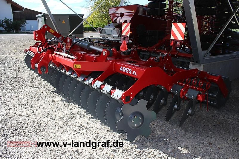 Kurzscheibenegge Türe ait Unia Ares XLH 6 Kurzscheibenegge Rohrstabwalze, Neumaschine içinde Ostheim/Rhön (resim 2)