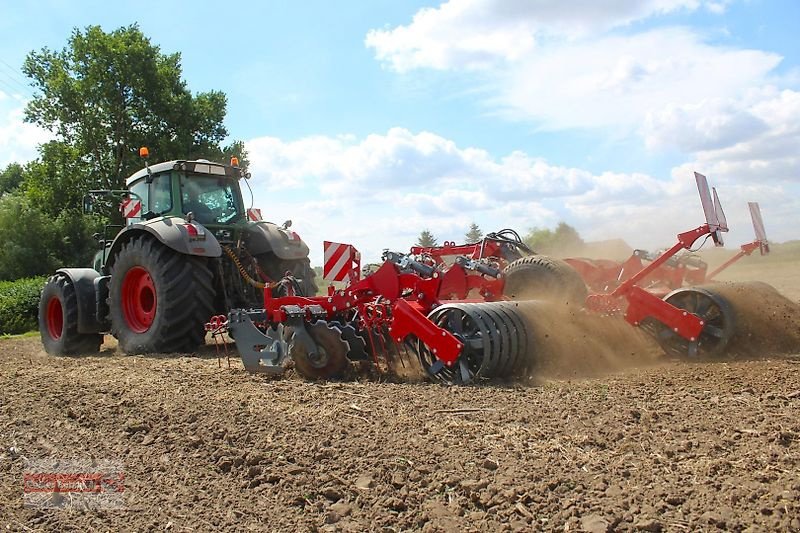 Kurzscheibenegge del tipo Unia Ares XM 6 Kurzscheibenegge 560 mm Scheibe 400 mm Messerwalze, Neumaschine In Ostheim/Rhön (Immagine 19)