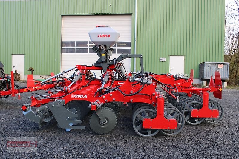 Kurzscheibenegge des Typs Unia Ares XM 6 Kurzscheibenegge 560 mm Scheibe 400 mm Messerwalze, Neumaschine in Ostheim/Rhön (Bild 2)