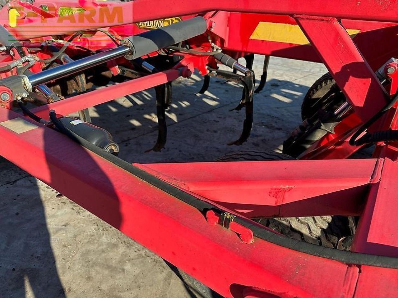 Kurzscheibenegge des Typs Väderstad carrier 650, Gebrauchtmaschine in SZEGED (Bild 9)