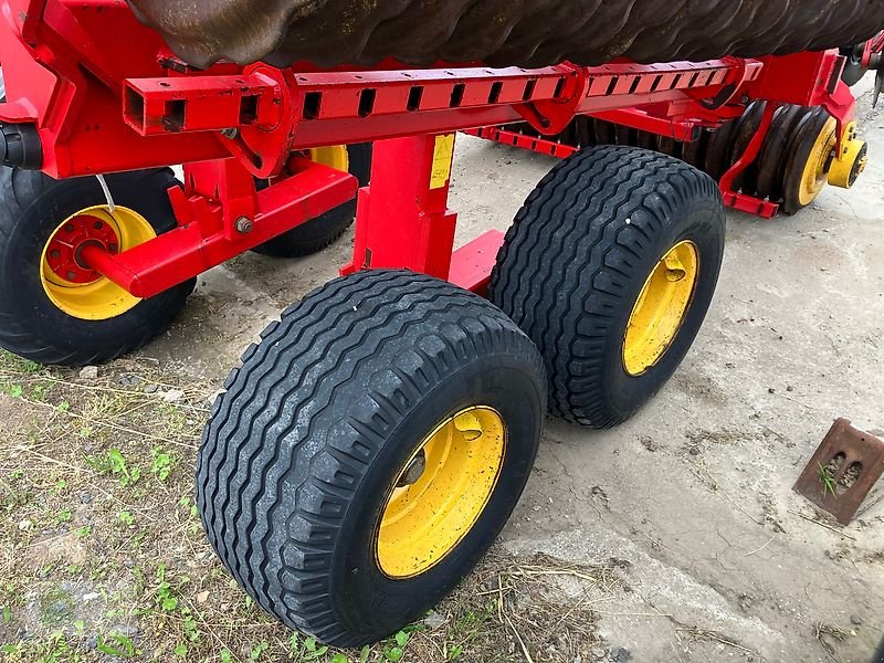 Kurzscheibenegge Türe ait Väderstad Carrier CR650, Gebrauchtmaschine içinde Salsitz (resim 18)