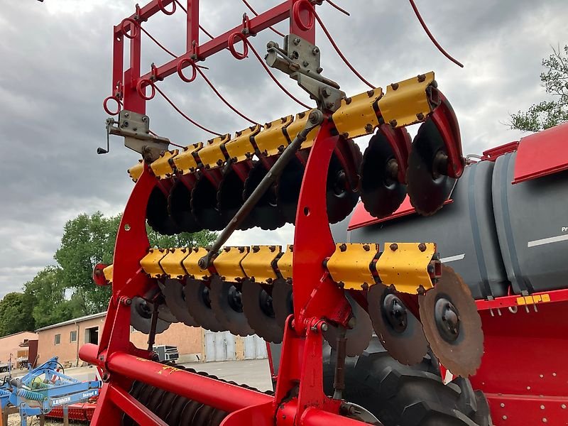 Kurzscheibenegge Türe ait Väderstad Carrier CR650, Gebrauchtmaschine içinde Salsitz (resim 9)