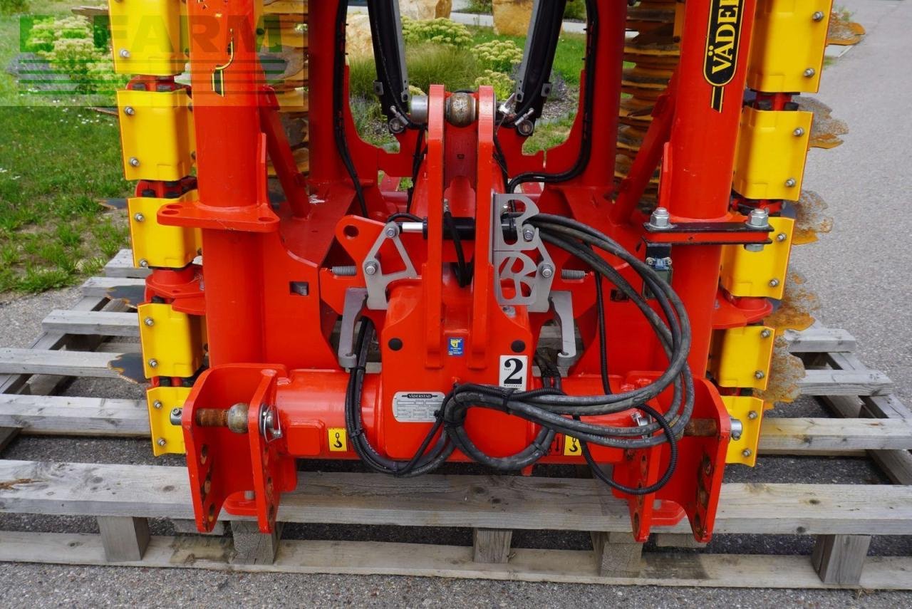 Kurzscheibenegge Türe ait Väderstad carrier crxt 425, Gebrauchtmaschine içinde Korneuburg (resim 4)