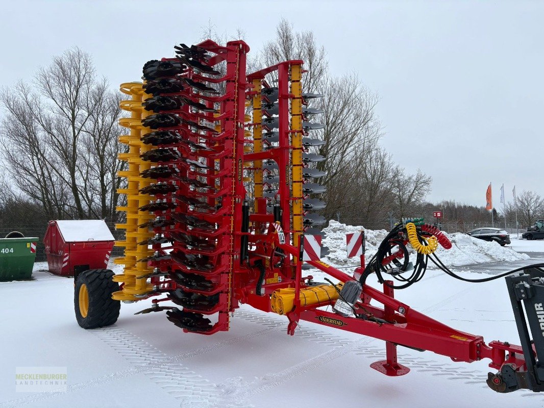 Kurzscheibenegge of the type Väderstad Carrier XL 725, Neumaschine in Mühlengeez (Picture 6)